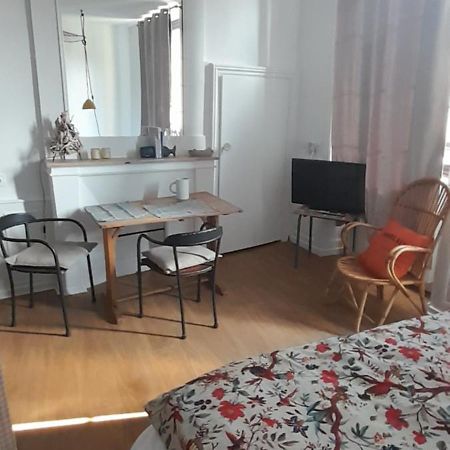 Le Secret D'Oscar & La Fantaisie De Jean Apartman Morlaix Kültér fotó
